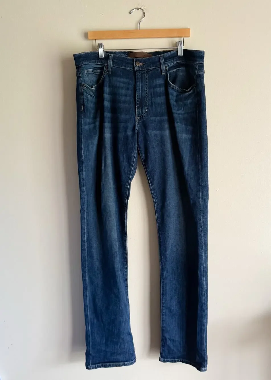 Joe's Jeans Medium Wash Brixton Straight and Narrow Jeans Size 36